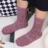 5 Pairs of Vintage Winter Socks Soft Warm Thick Crew Socks for Men Women Style 1