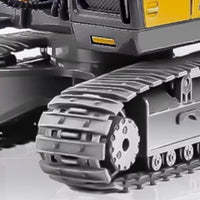 2.4GHz Remote Control Excavator RC Construction Car Toy with Light and Music Yellow