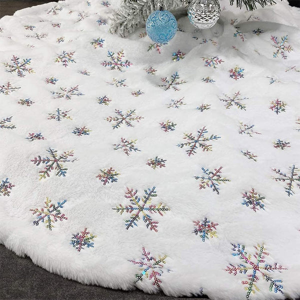 White Plush Christmas Tree Skirt Round Snowflake Base for Holiday Home Decor Style 2