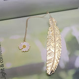 Elegant Feather Bookmark with Charm – Perfect Gift for Book Lovers Style 3