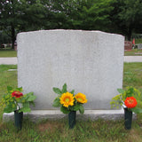 4Pcs Cemetery Memorial Vase with Spikes Grave Ground Stake Vase Resin Cones Flowers Holder for Grave Decoration Green